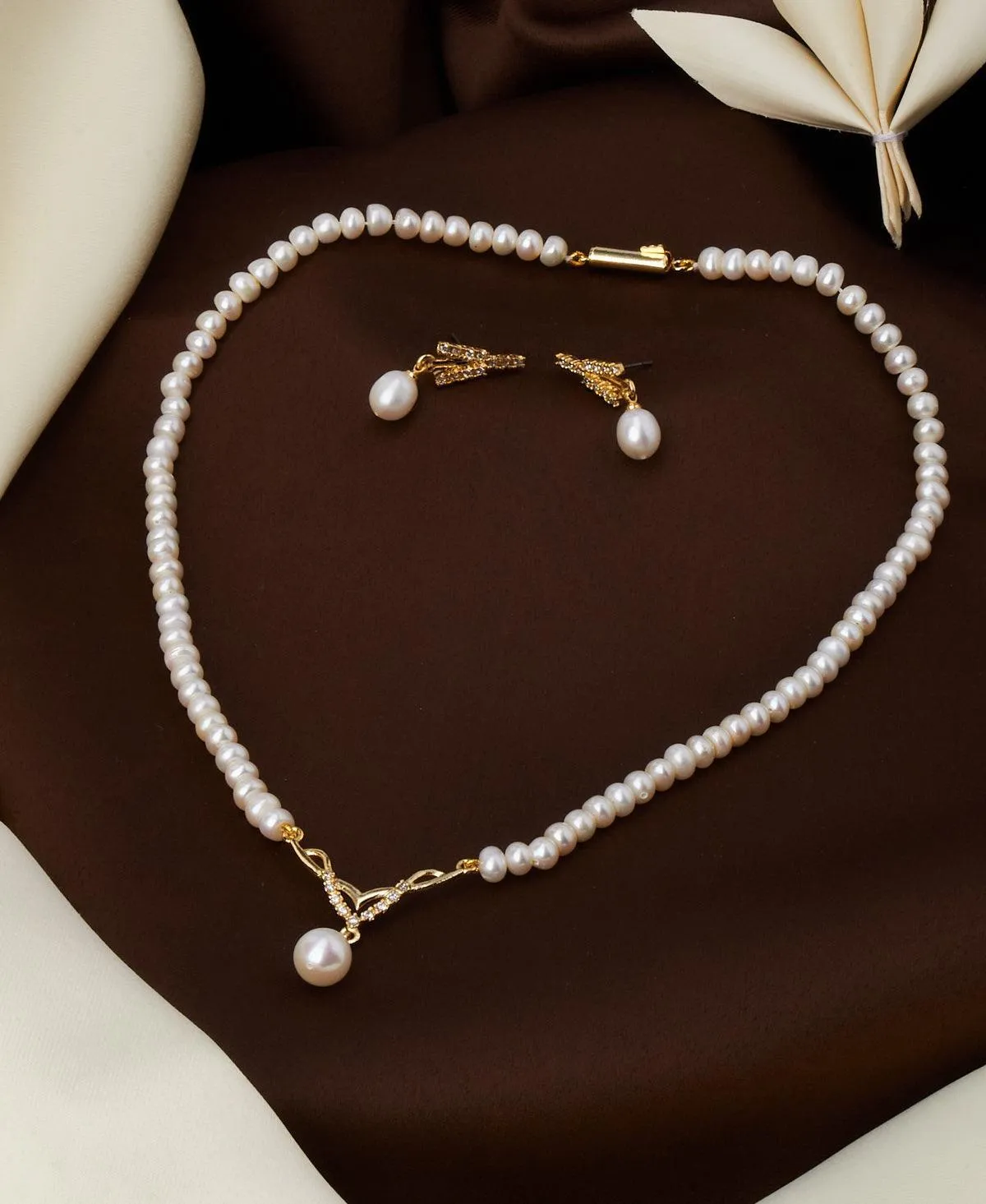 Beautiful Stone Studded Pearl Necklace Set