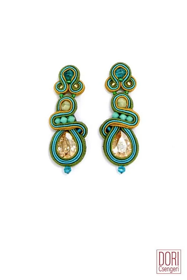 Capri Go To Earrings