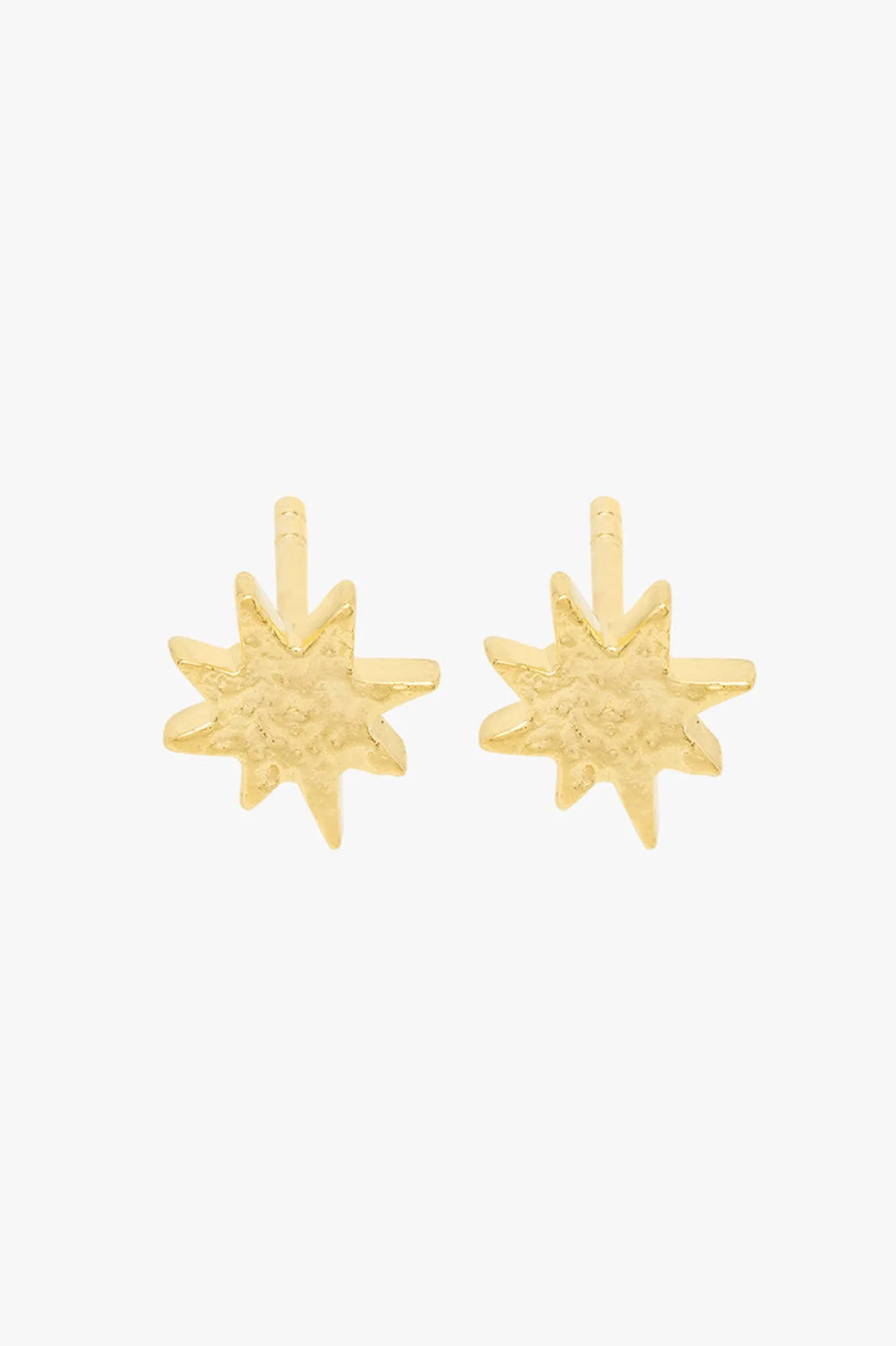 Hammered star stud earring gold plated 