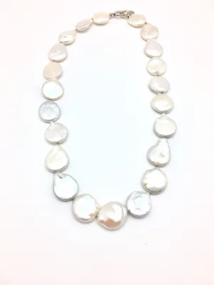 Iris short necklace