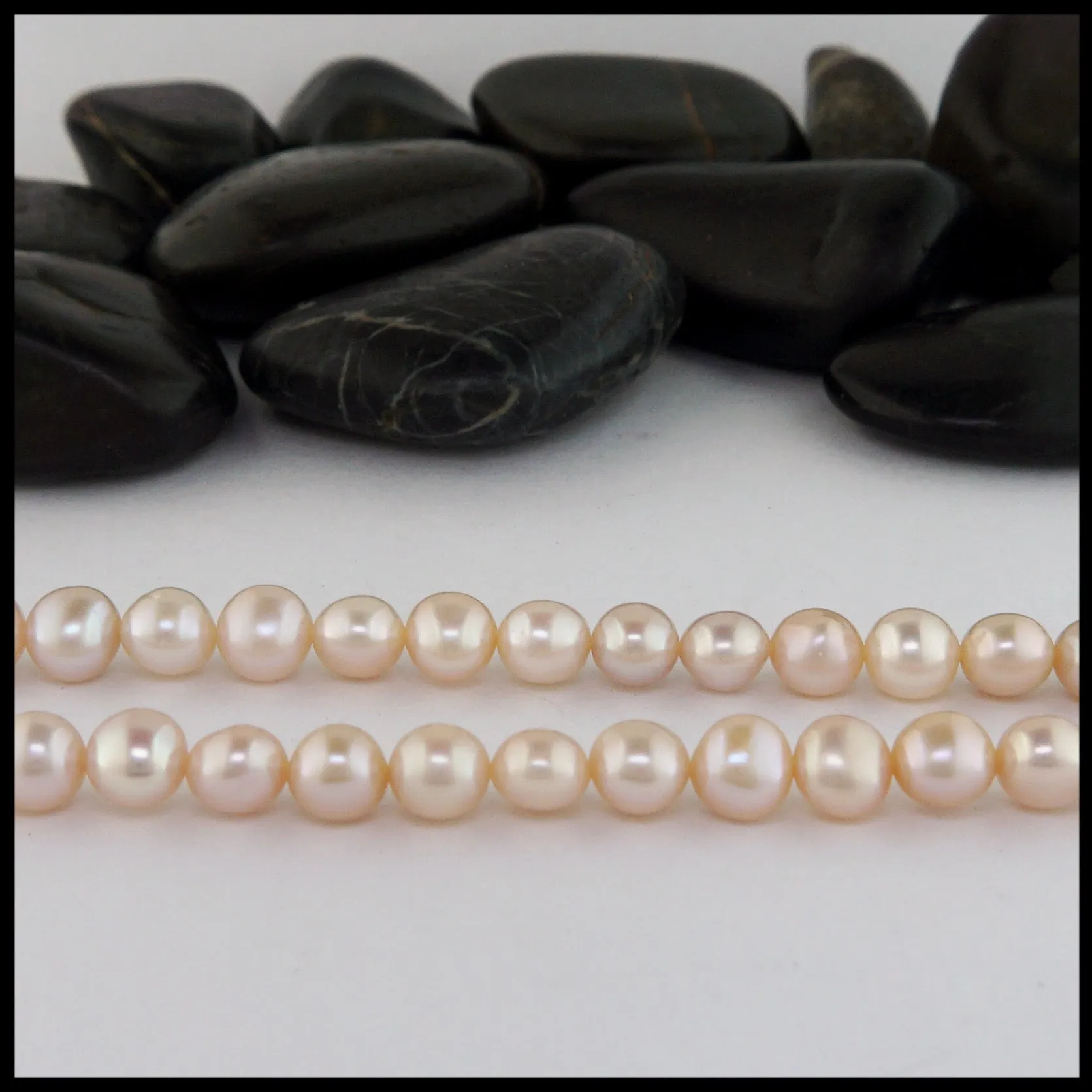 Light Pink Pearl Necklace