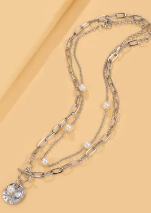 Pearl decor necklace