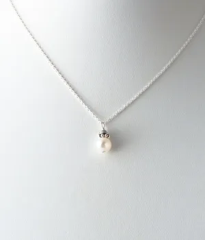 Susan Necklace (white)