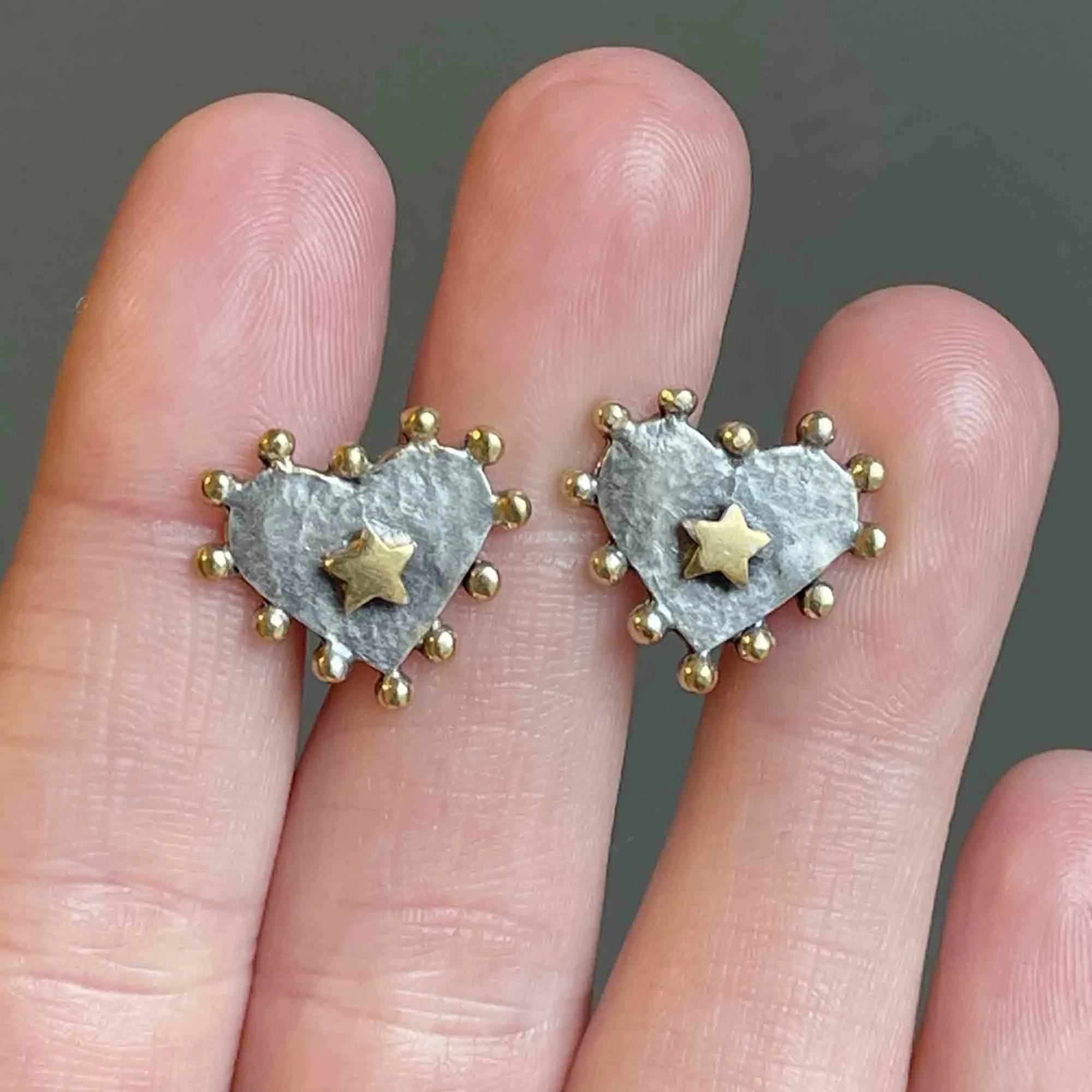 Vintage Gold Star Hammered Silver Heart Stud Earrings